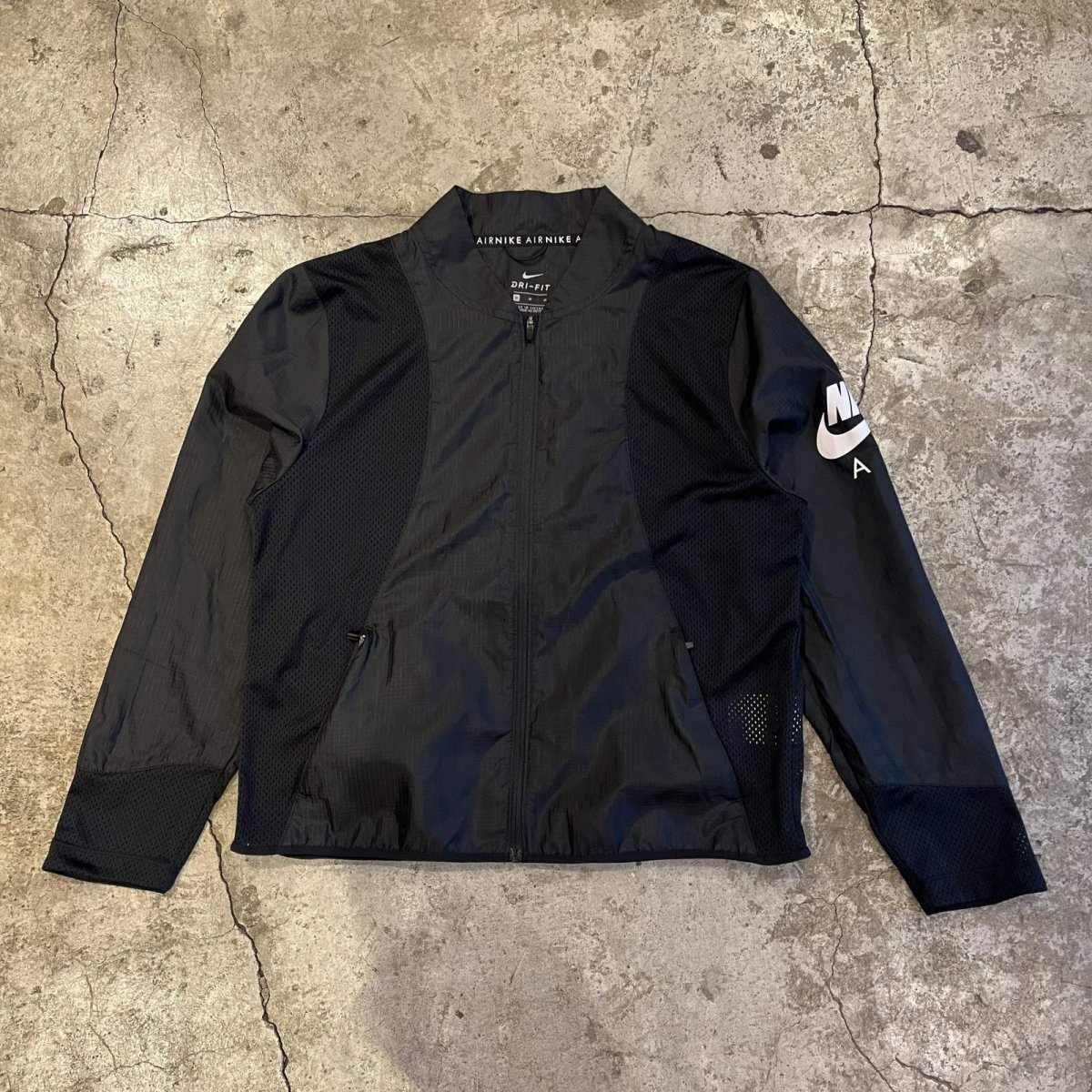 画像1: 【NIKE AIR】BLACK COLOR MESH×NYLON DOCKING DESIGN ZIP UP TOPS / Ladies M  (1)