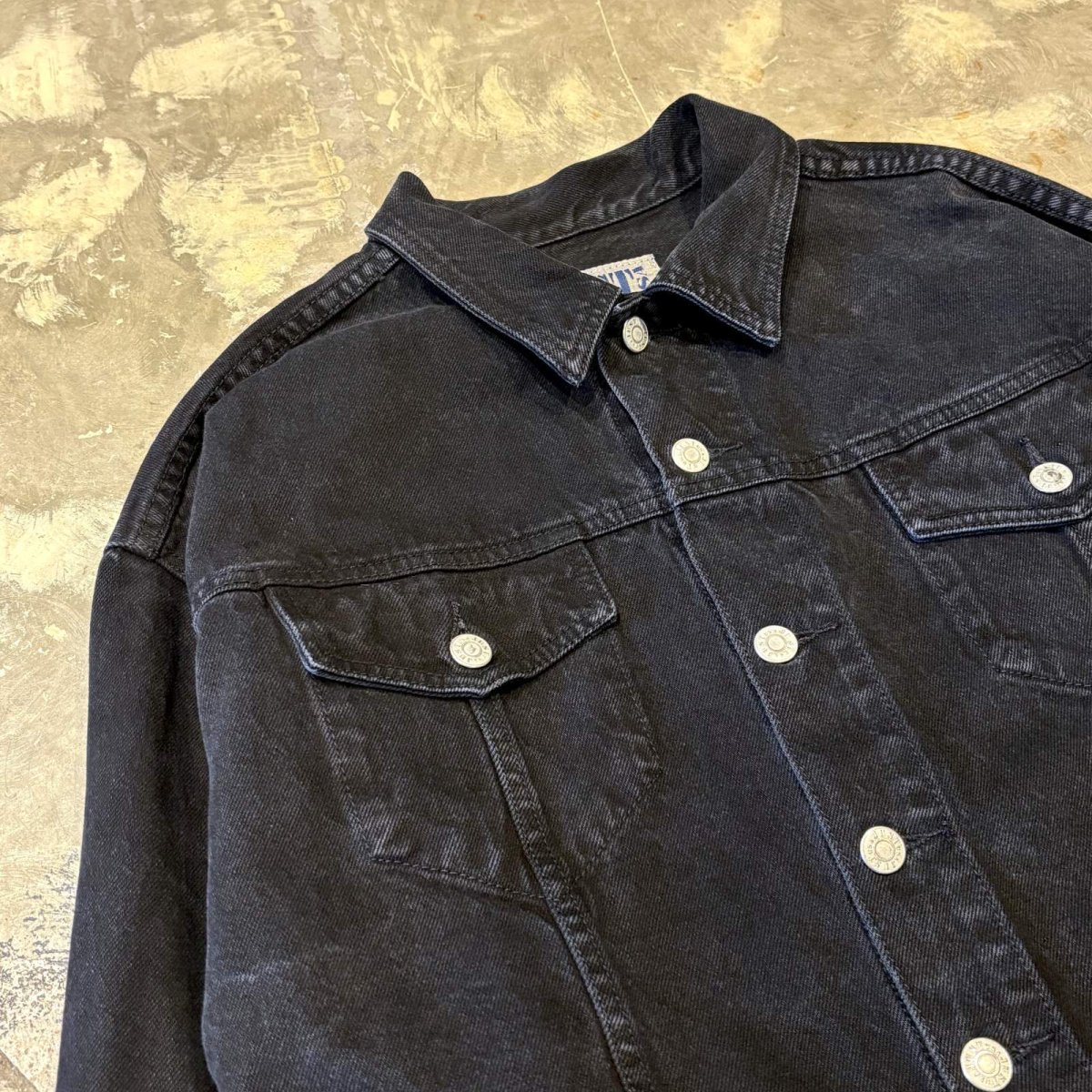 画像3: 80's SHORT LENGTH BLACK DENIM JACKET / Mens L / MADE IN USA (3)