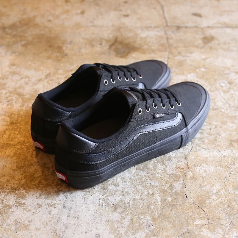 Vans blackout sale
