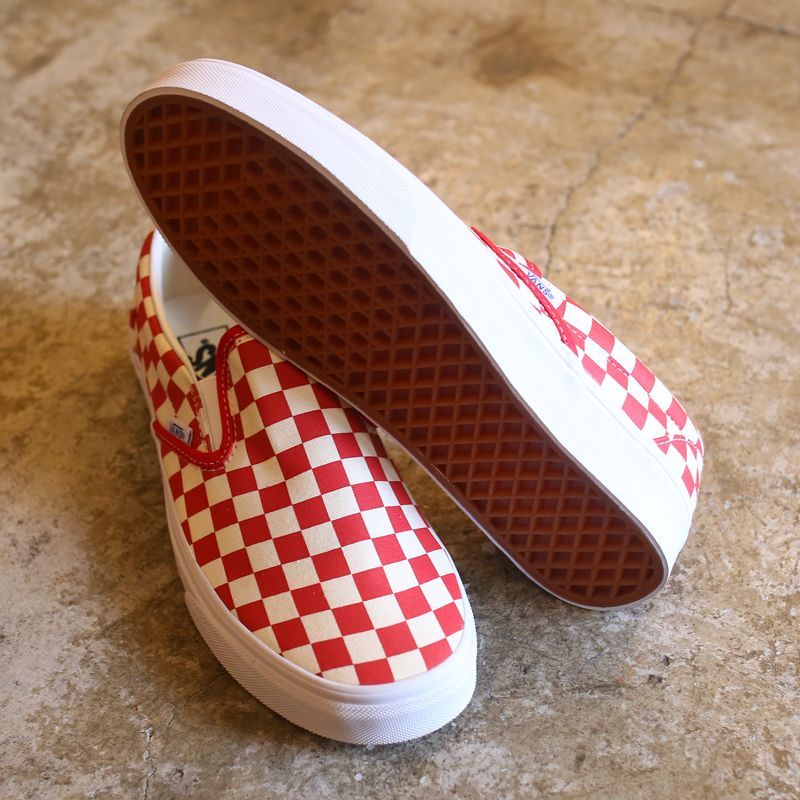Vans golden coast clearance slip on red