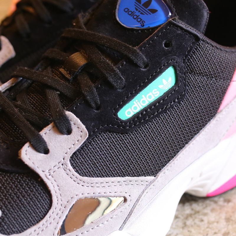 adidas falcon w black